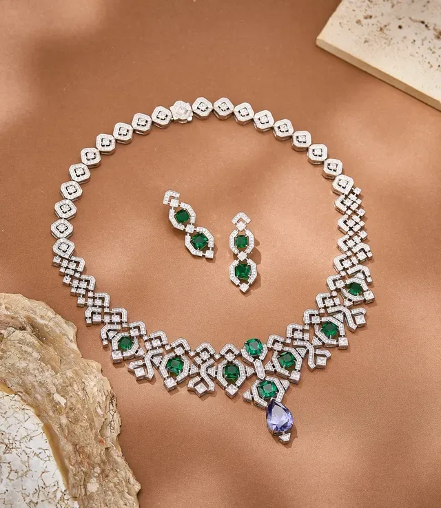 Geometric Lattice Emerald and Tanzanite Pendant Necklace 4