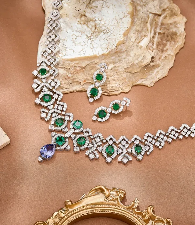 Geometric Lattice Emerald and Tanzanite Pendant Necklace 5