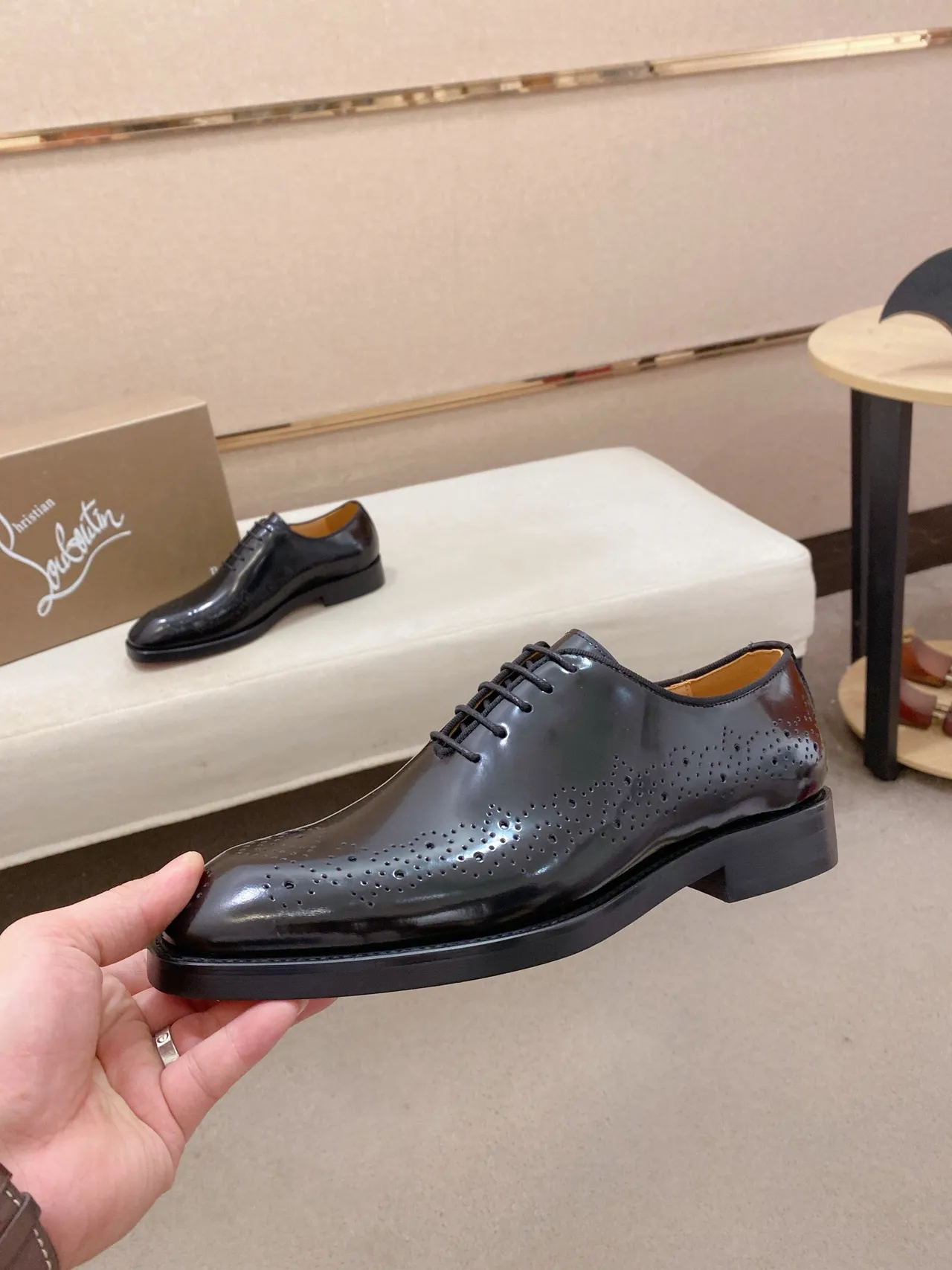 Brogues de cuero negro brillante full brogue wingtip cap toe 3