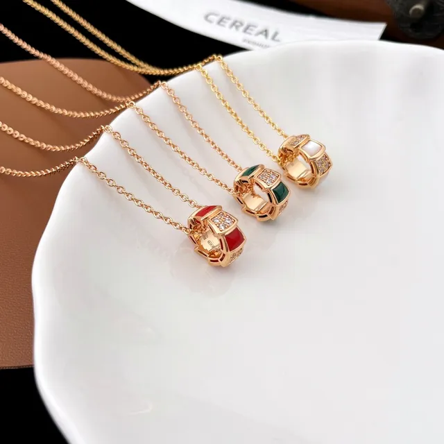Gold Multicolor Chain Geometric Hexagonal Pendant Necklace 1