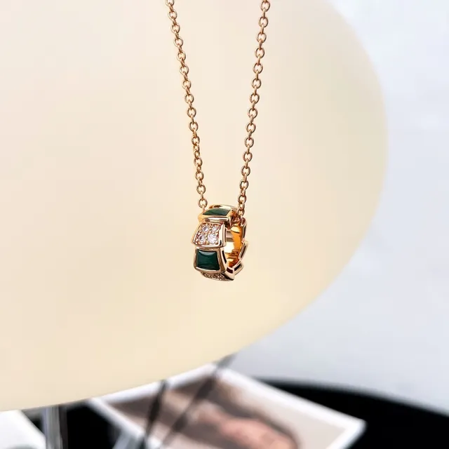 Gold Multicolor Chain Geometric Hexagonal Pendant Necklace 3