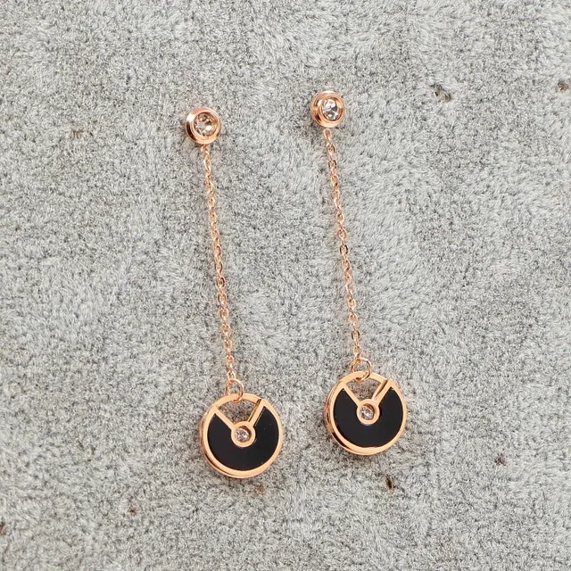 Gold Red Chain-Dangle Earrings 3