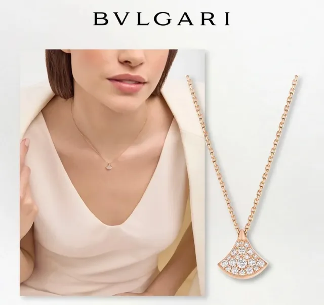 Gold Silver Fan-Shaped Pendant Pavé-Set Stones Necklace 9