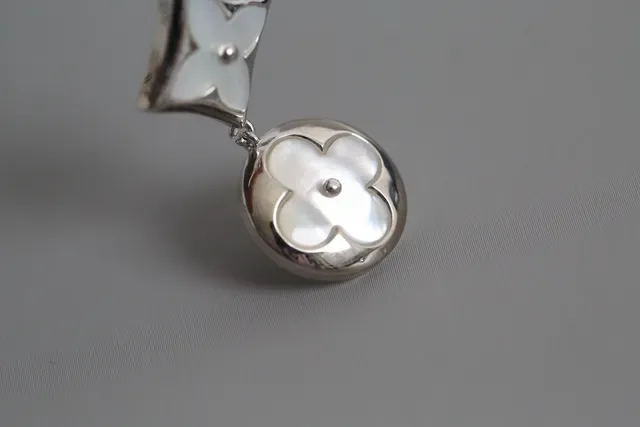 Gold Silver Multi-Pendant Drop Floral And Geometric Motifs Necklace 7