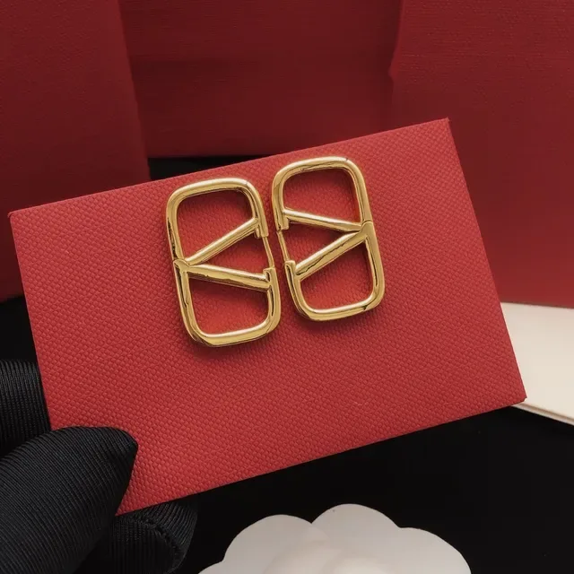 Gold-Tone Geometric Rectangular Frame Earrings 5