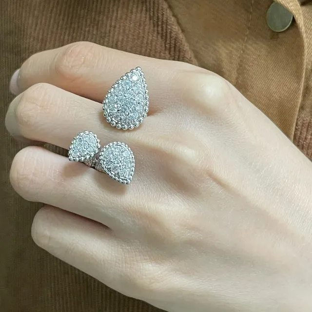 Bagues ton or pavé goutte ovale cluster empilables 9