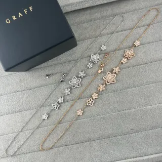 Graff Collier Argent et Or Motif Floral avec Pierres Pavé-Set