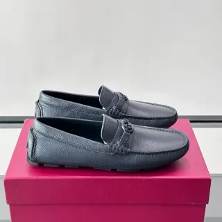 Gray Pebbled Leather Moc-Toe Stitching Loafer