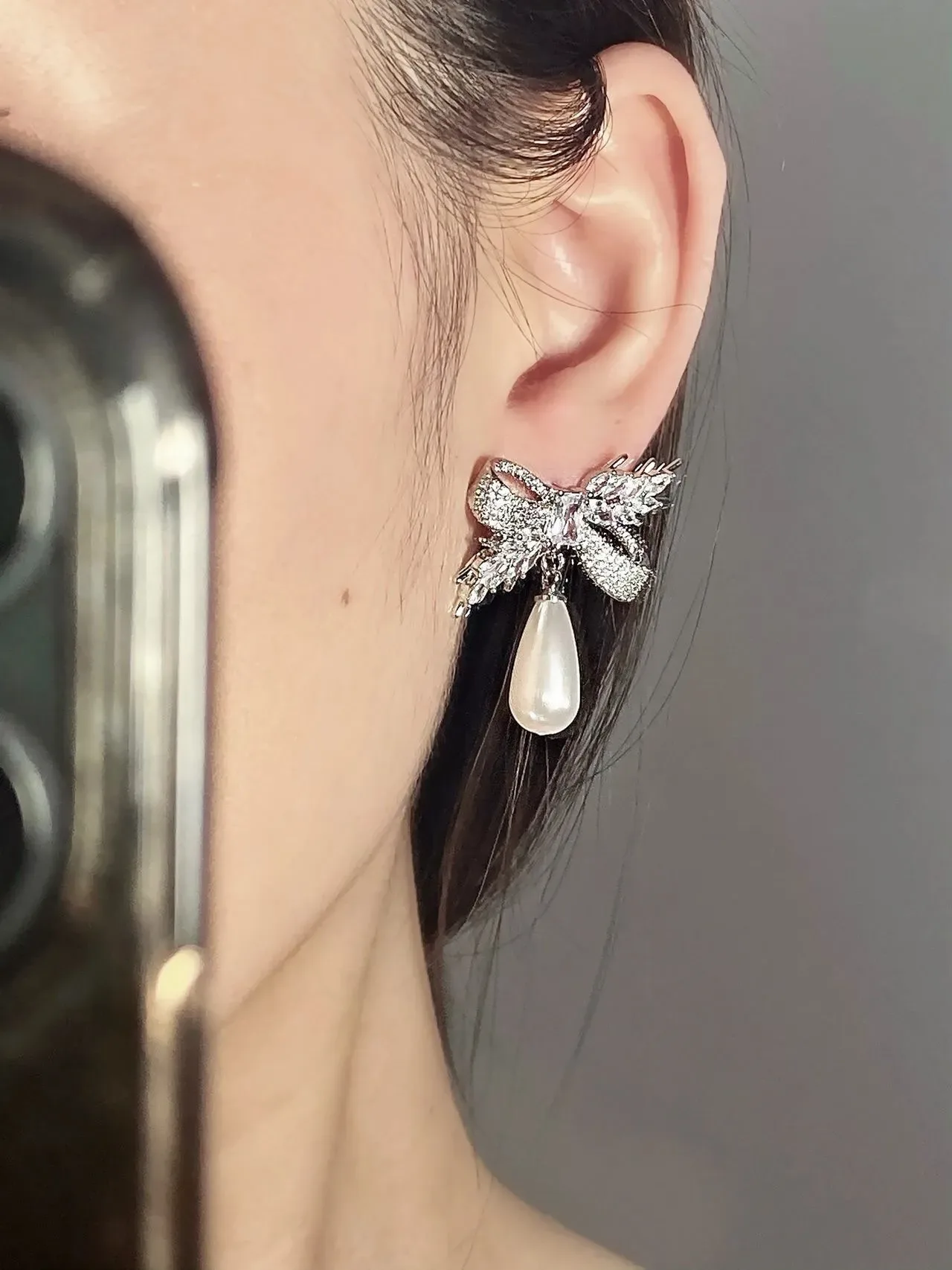 HEFANG Bow-and-Leaf Crystal Pearl Drop Earrings 3