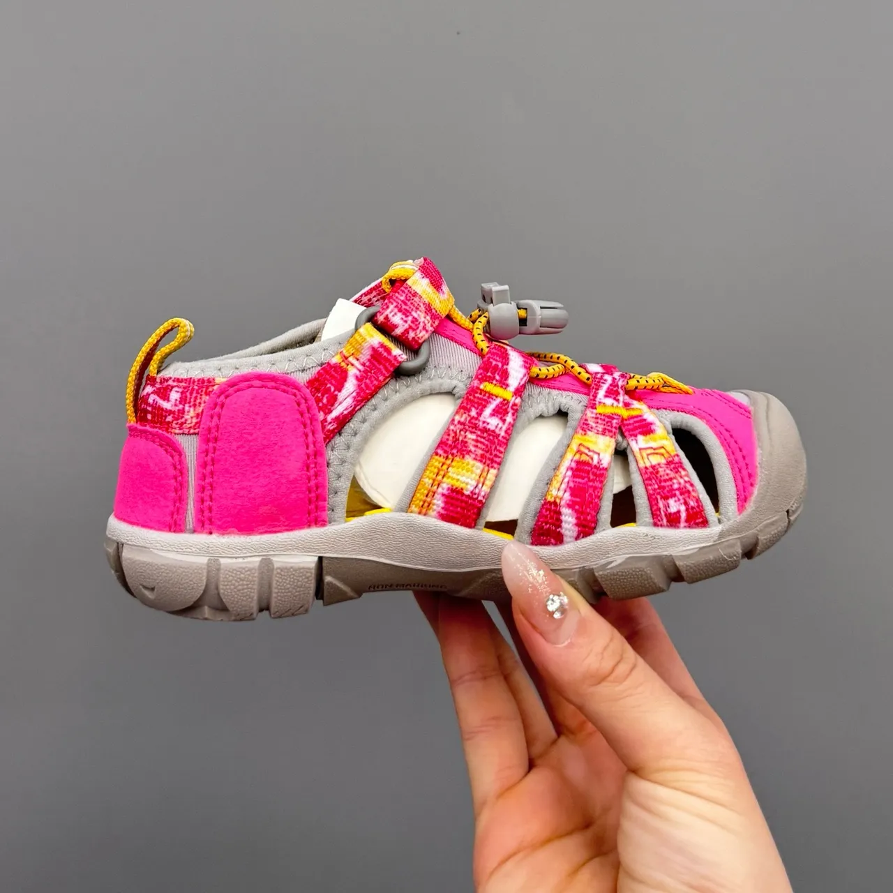 Keen Newport Kids Black Casual Sandals 24