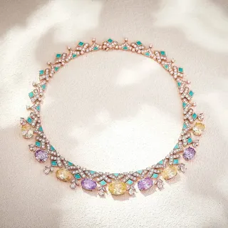 Collier Géométrique Multicolore en Gemmes et Diamants