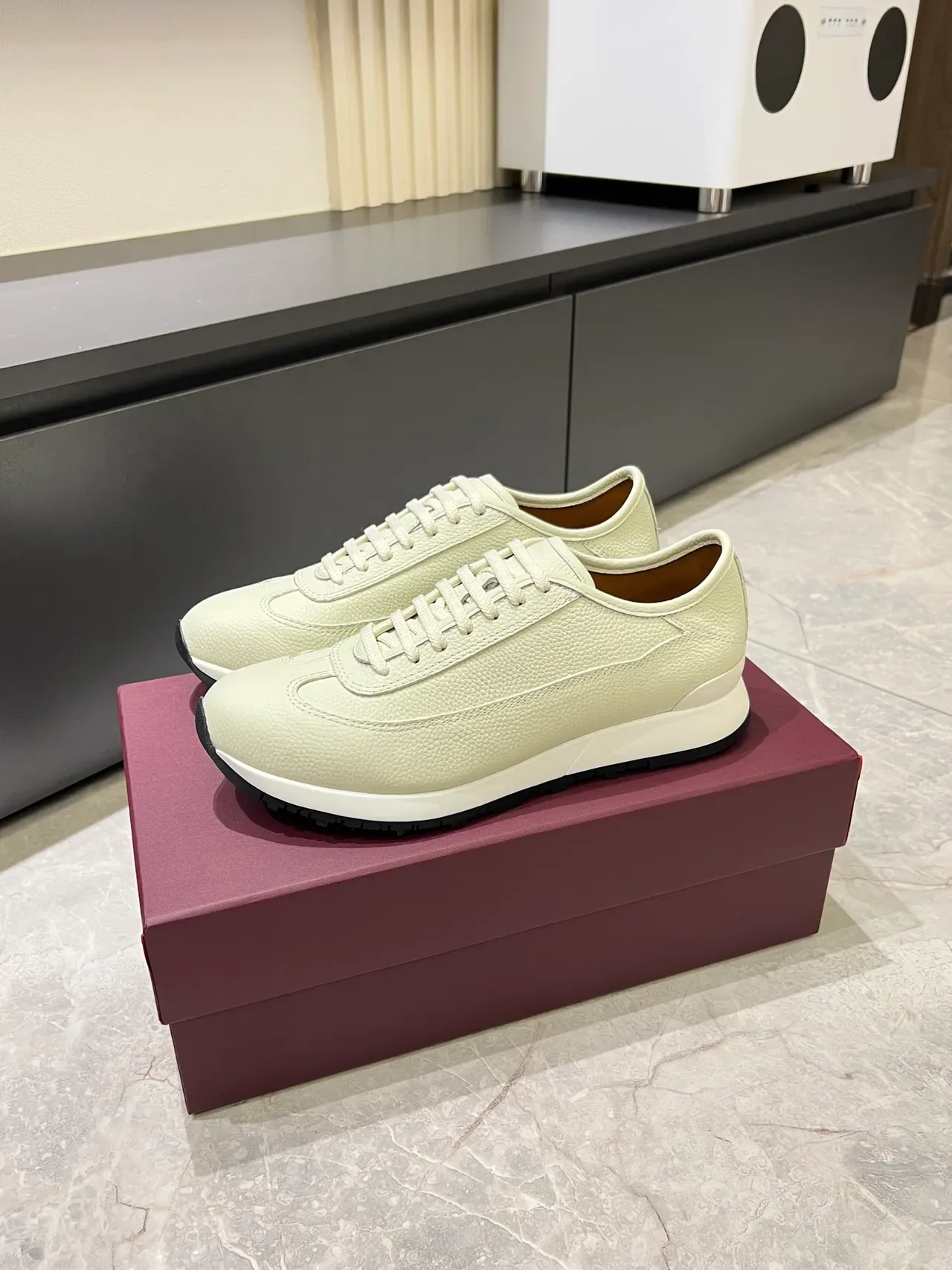 Off-White Sneakers Lifestyle en Cuir Texturé à Profil Bas 5