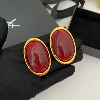 أقراط كابوشون بيضاوي حجر أحمر ذهبي اللون