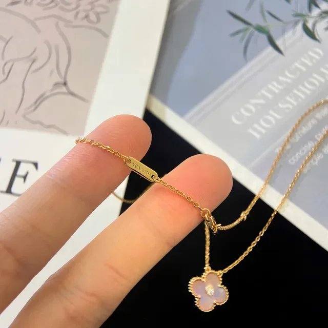 Pink Gold Four-Petal Flower Pendant Beaded Border Necklace 3