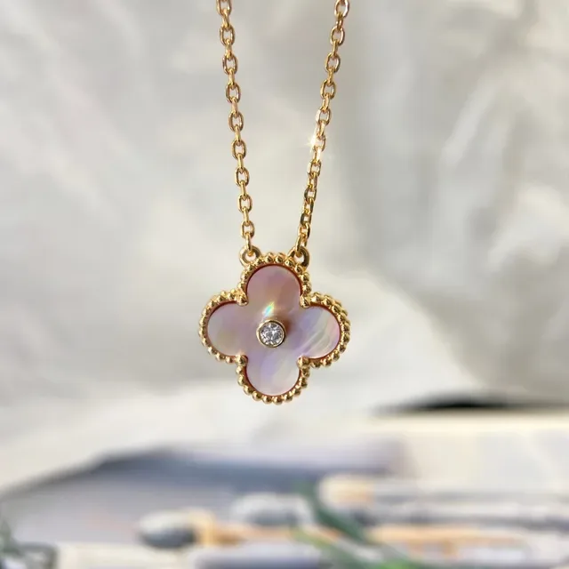 Pink Gold Four-Petal Flower Pendant Beaded Border Necklace 5