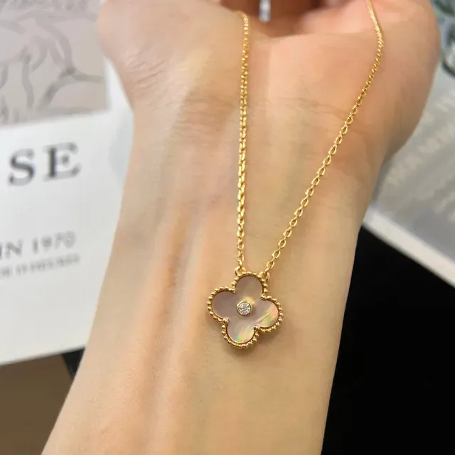 Pink Gold Four-Petal Flower Pendant Beaded Border Necklace 6