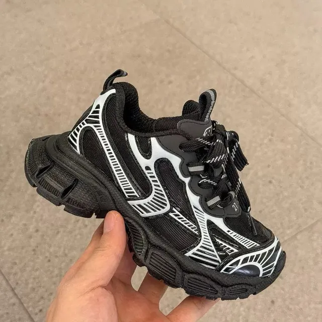 Sneakers Chunky Sculpted Sole Silhouette Oversized rose argent 8