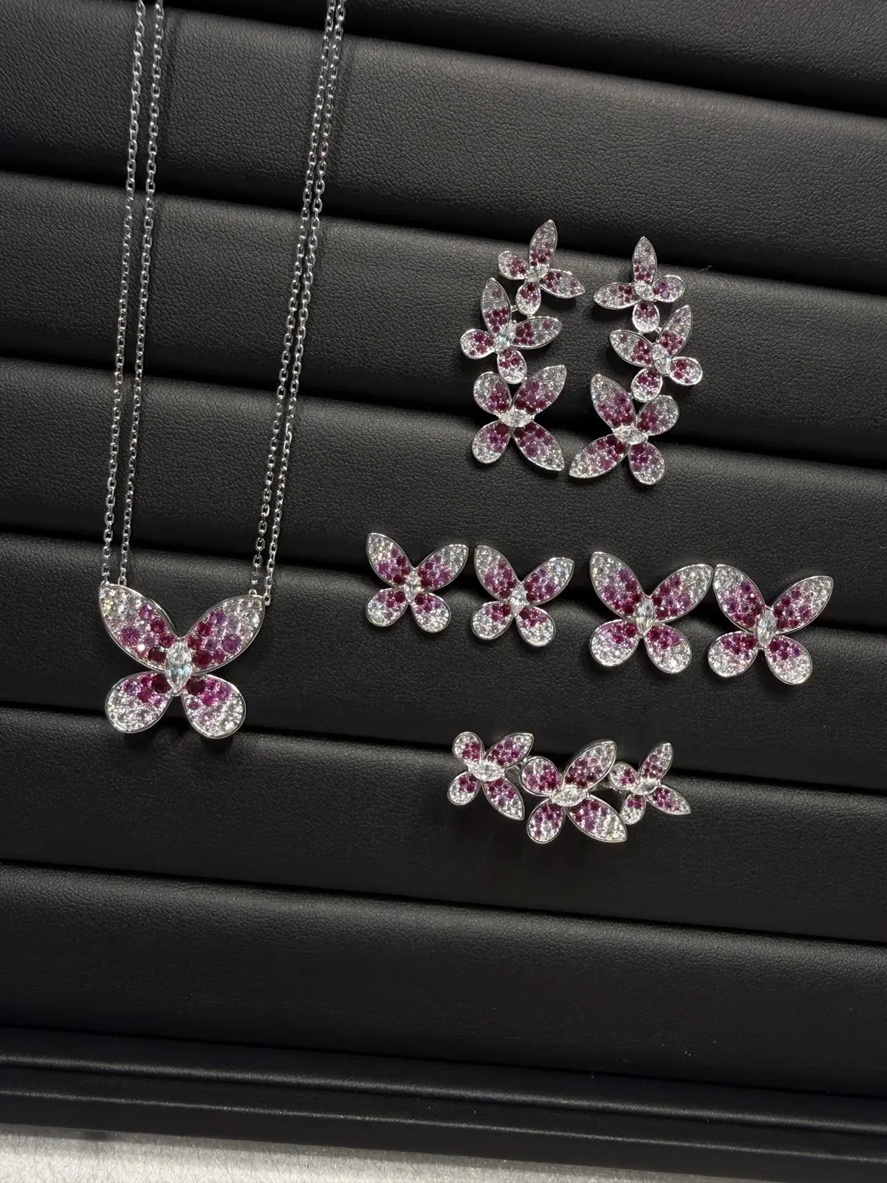 Pink White Three-Flower Cluster Pavé-Set Gemstones Ring 3