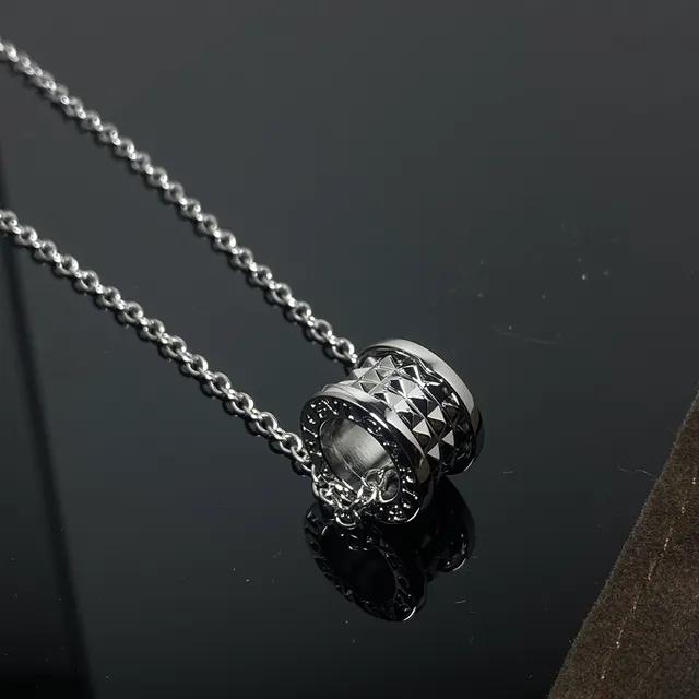Polished Silver Cylindrical Faceted Pendant Necklace 3