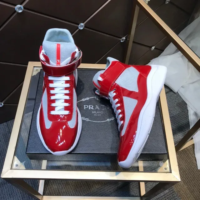 Zapatillas lifestyle rojo y gris de cuero patentado brillante de caña alta 6