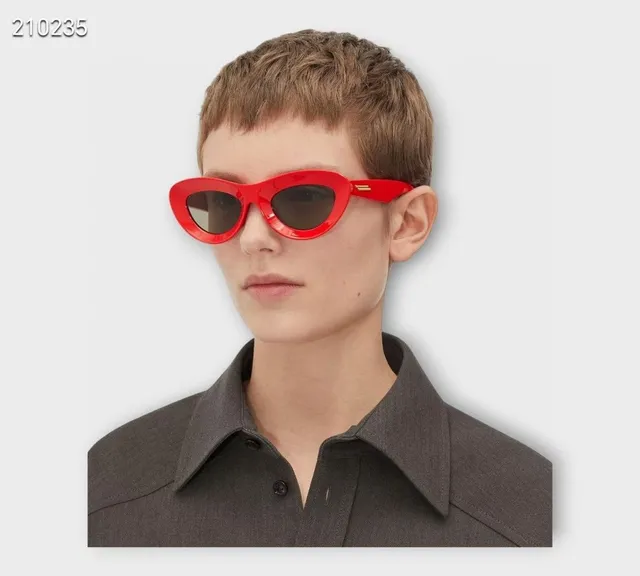 Gafas de sol en acetato cat-eye rojo brillante 5