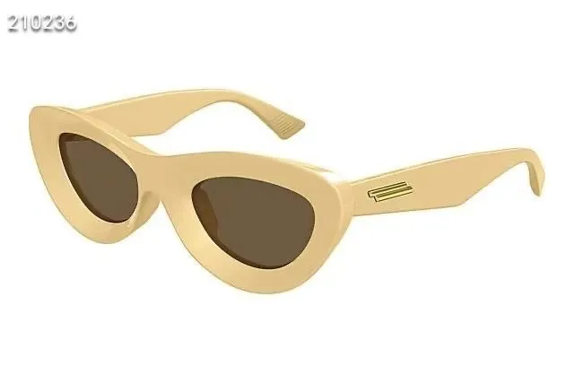Gafas de sol en acetato cat-eye rojo brillante 9