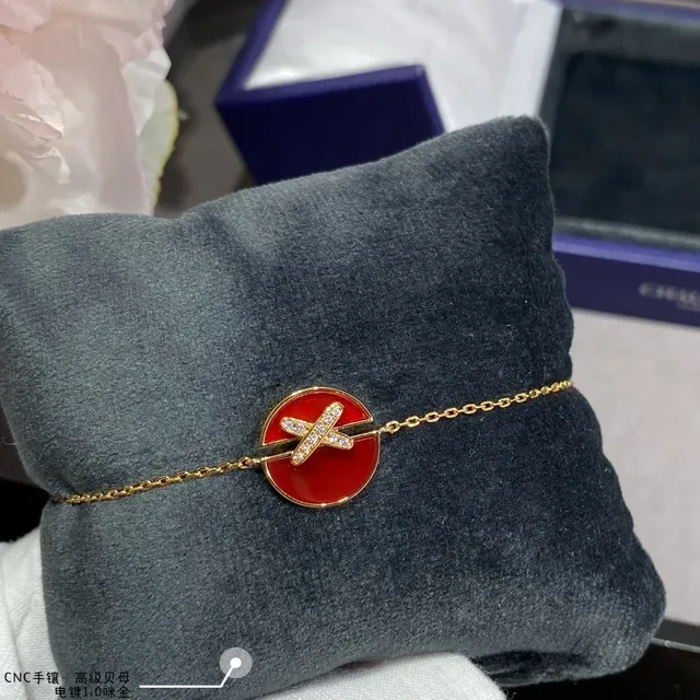 Red Gold Chain Circular Disc Charm Bracelet 4