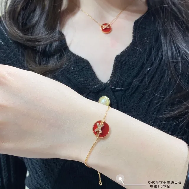 Red Gold Chain Circular Disc Charm Bracelet 8