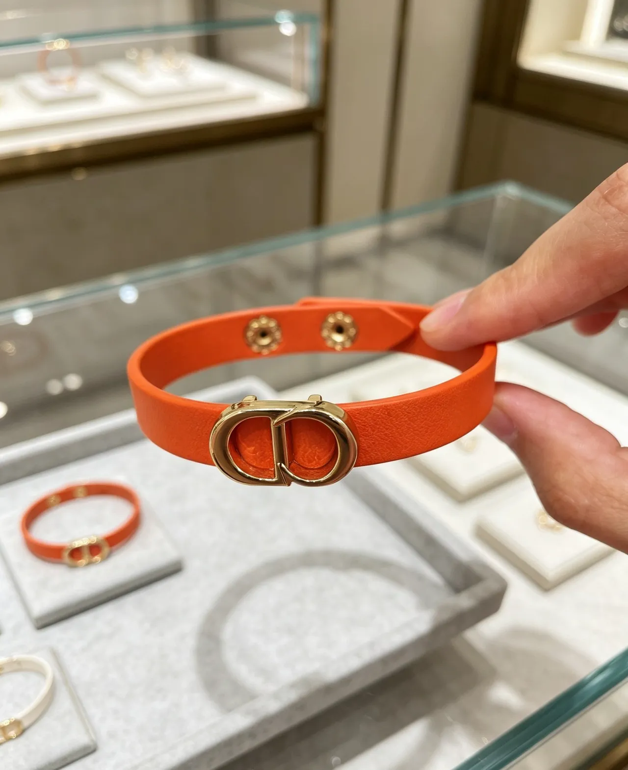 Red Gold Narrow Strap Pointed Ends Leather Belt 6