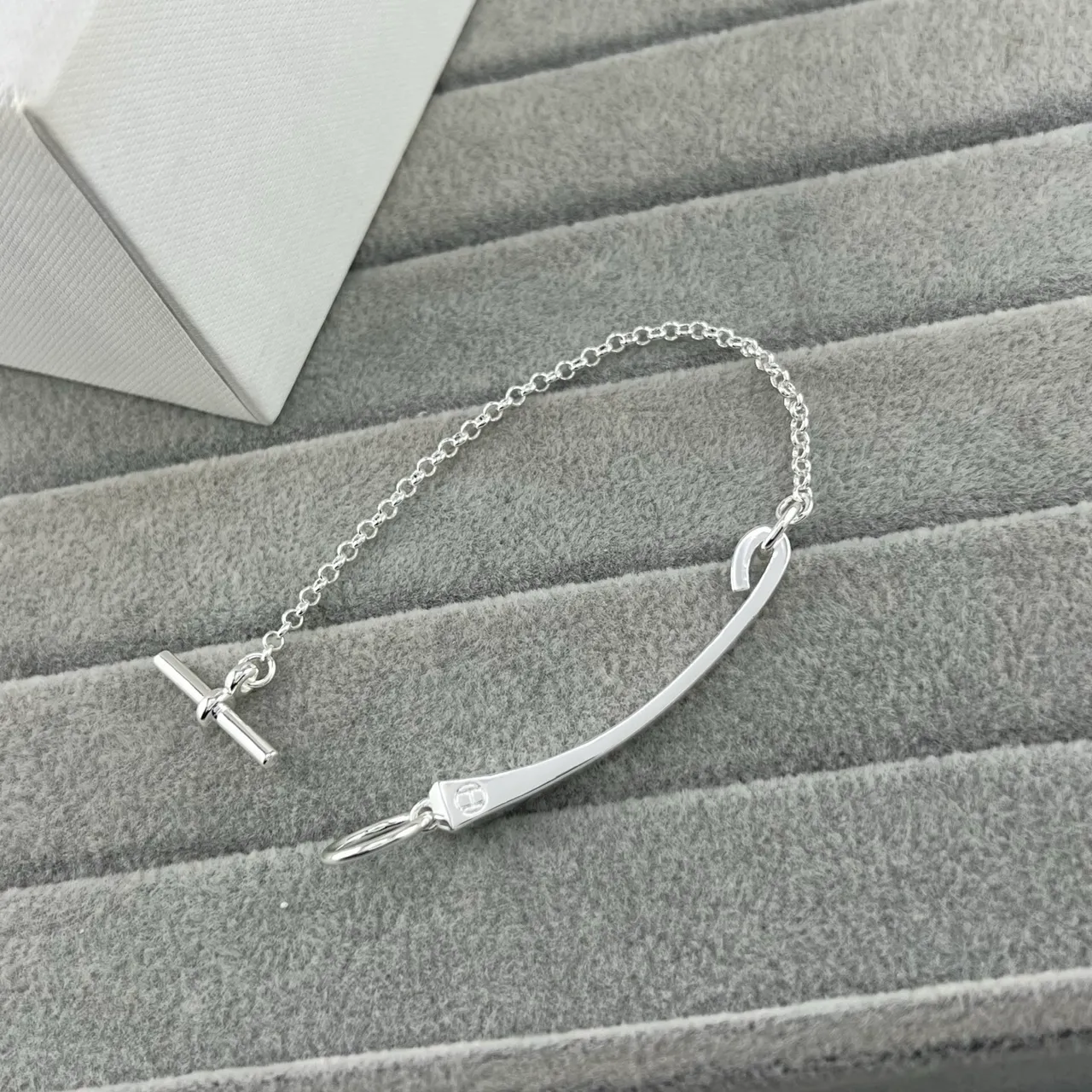 Silver and Gold Tone Curved Hook Toggle Chain Necklaces 4