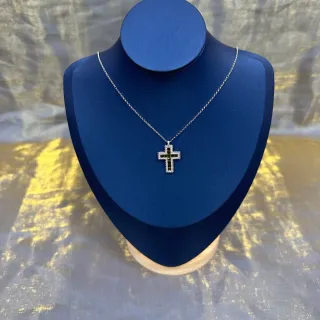 Colar de prata com pingente de cruz verde pavé-set pedras transparentes