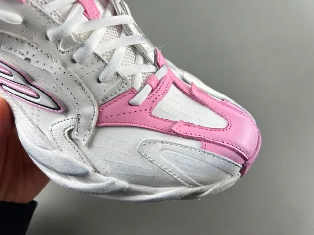 Skechers D'Lites सफेद गुलाबी प्लेटफॉर्म सोल लेयर्ड सिंथेटिक ओवरले चंकी स्नीकर्स 2