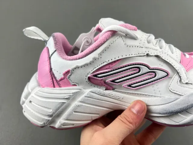 Skechers D'Lites सफेद गुलाबी प्लेटफॉर्म सोल लेयर्ड सिंथेटिक ओवरले चंकी स्नीकर्स 3