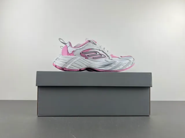 Skechers D'Lites सफेद गुलाबी प्लेटफॉर्म सोल लेयर्ड सिंथेटिक ओवरले चंकी स्नीकर्स 13