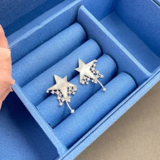 أقراط بنمط نجمي من مادر أوف بيرل وكريستال