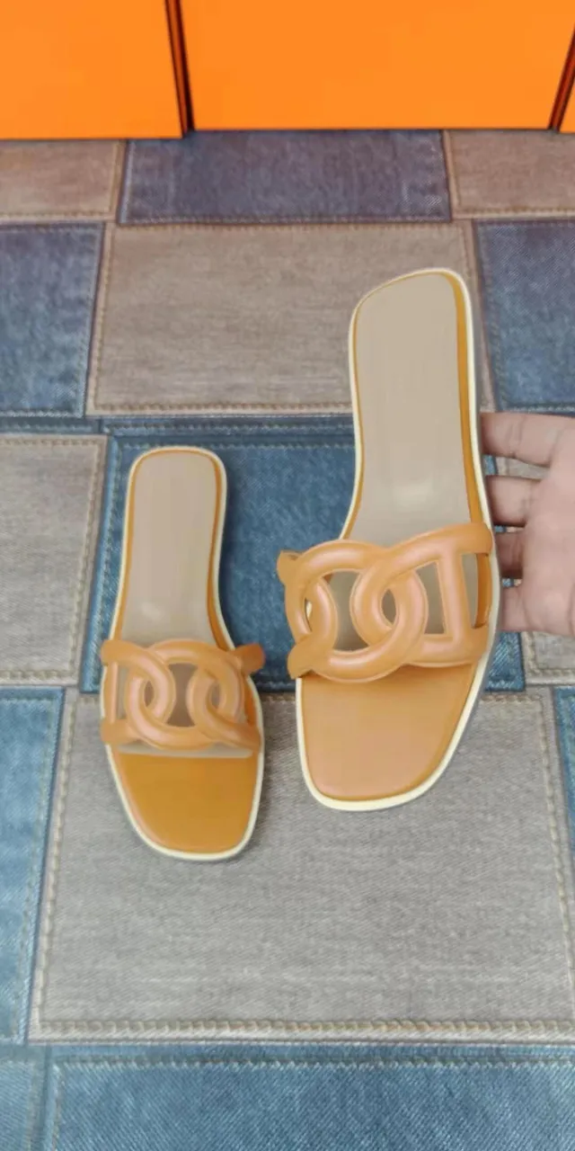 Tan Interlocking Chain Strap Square Toe Slippers 3