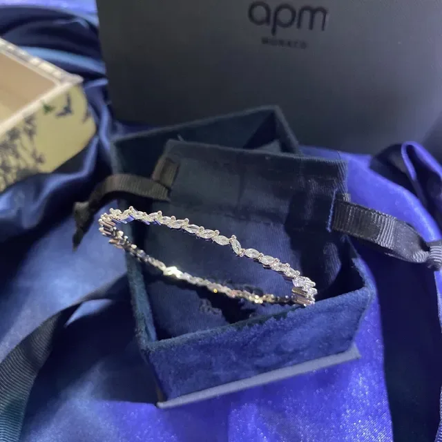 Twisted Vine Pave-Set Clear Stone Silver-Tone Bangle Bracelet 9