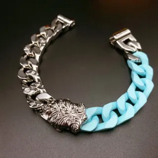 Pulsera de eslabones de cadena de metal y resina con cabeza de león de dos tonos