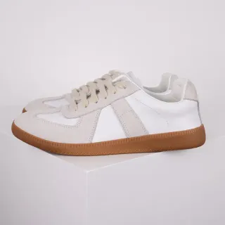 Zapatillas blancas y beige de cuero de ante low-top