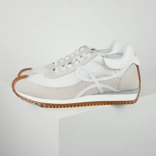 Baskets lifestyle basses blanches et beige en daim et cuir avec panneaux
