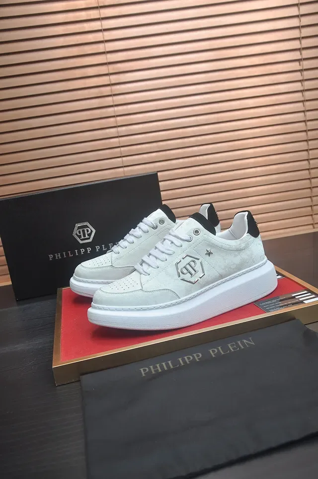 White Black Platform Sole Monogrammed Side Panel Lifestyle Sneakers 4