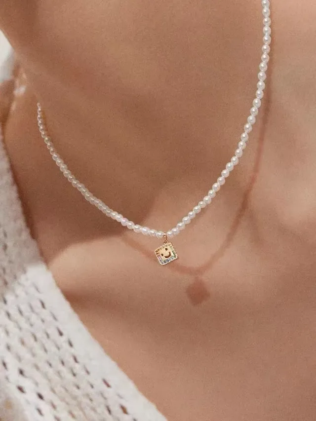 White Gold Pearl Strand Square Pendant Necklace 4