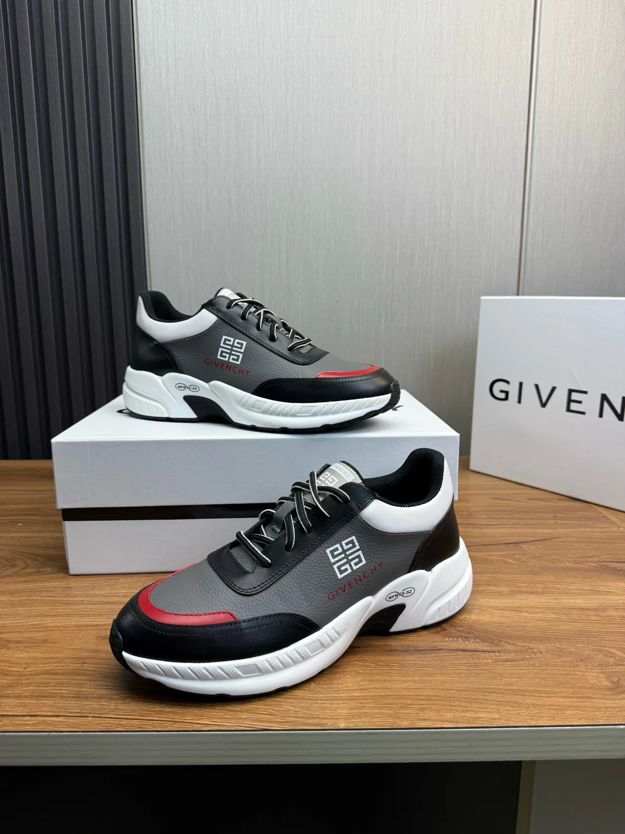 Givenchy City Sport কালো ধূসর লাল মোটা স্নিকার্স 6
