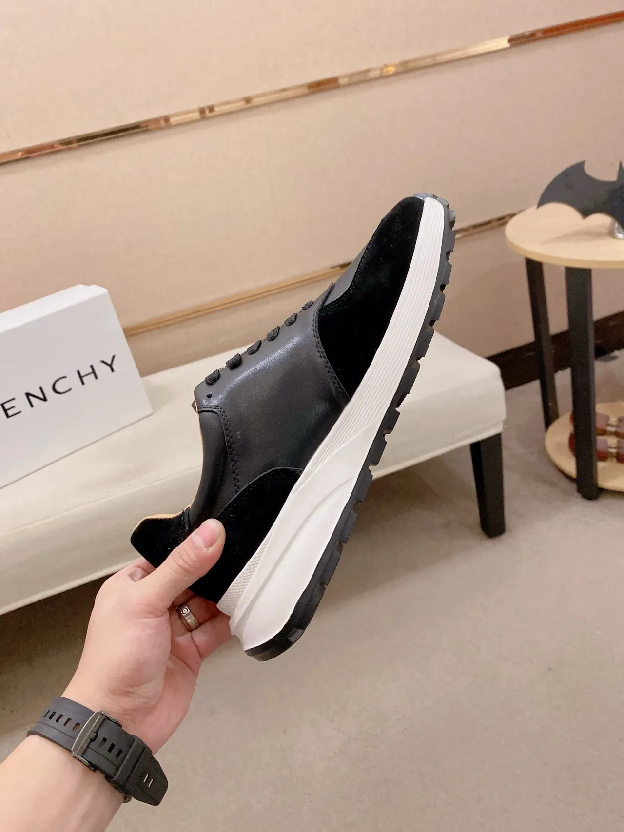 Givenchy City Sport حذاء رياضي جلد أسود وسويدي للأسلوب الحياة 5