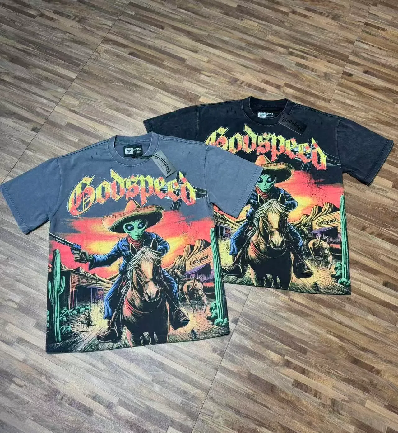 Camiseta oversized Godspeed con estampado gráfico western de vaquero alienígena 6