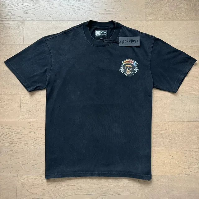 Camiseta preta Godspeed com estampa de capacete de caveira 5