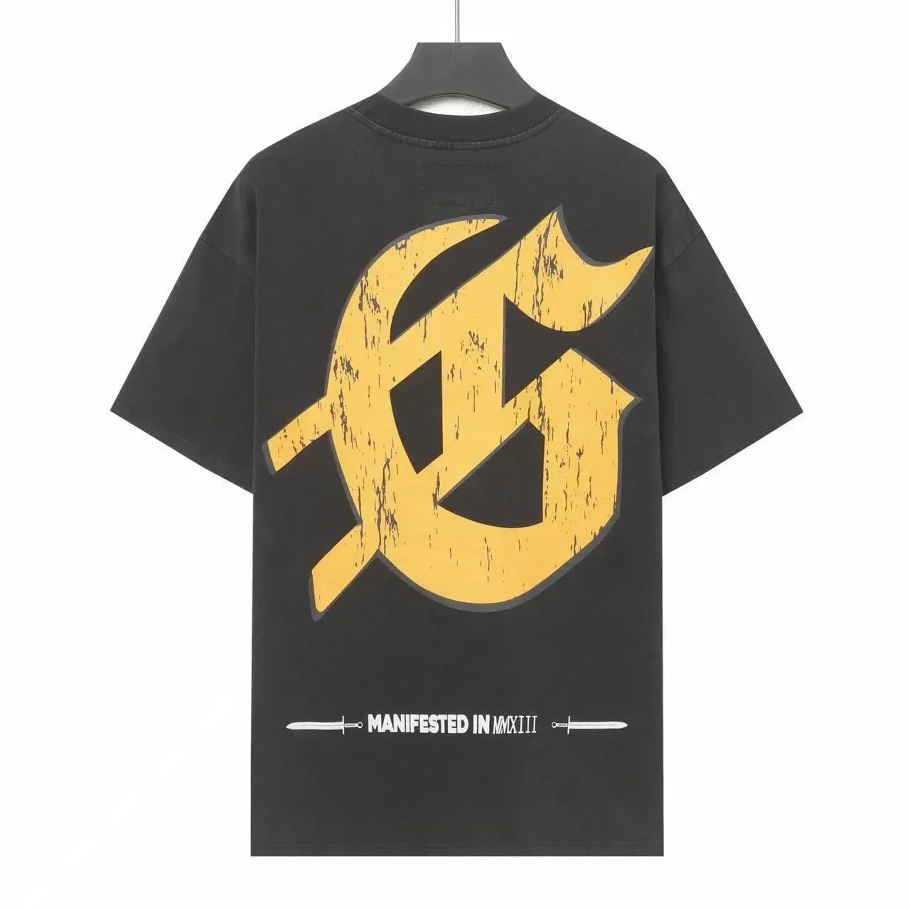 Camiseta roja Godspeed con estampado gráfico de la Estatua de la Libertad 8