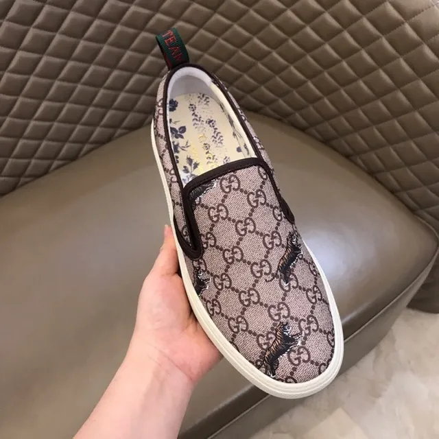 Gucci Ace 米色棕 GG Supreme 帆布 刺绣老虎图案 乐福鞋 2