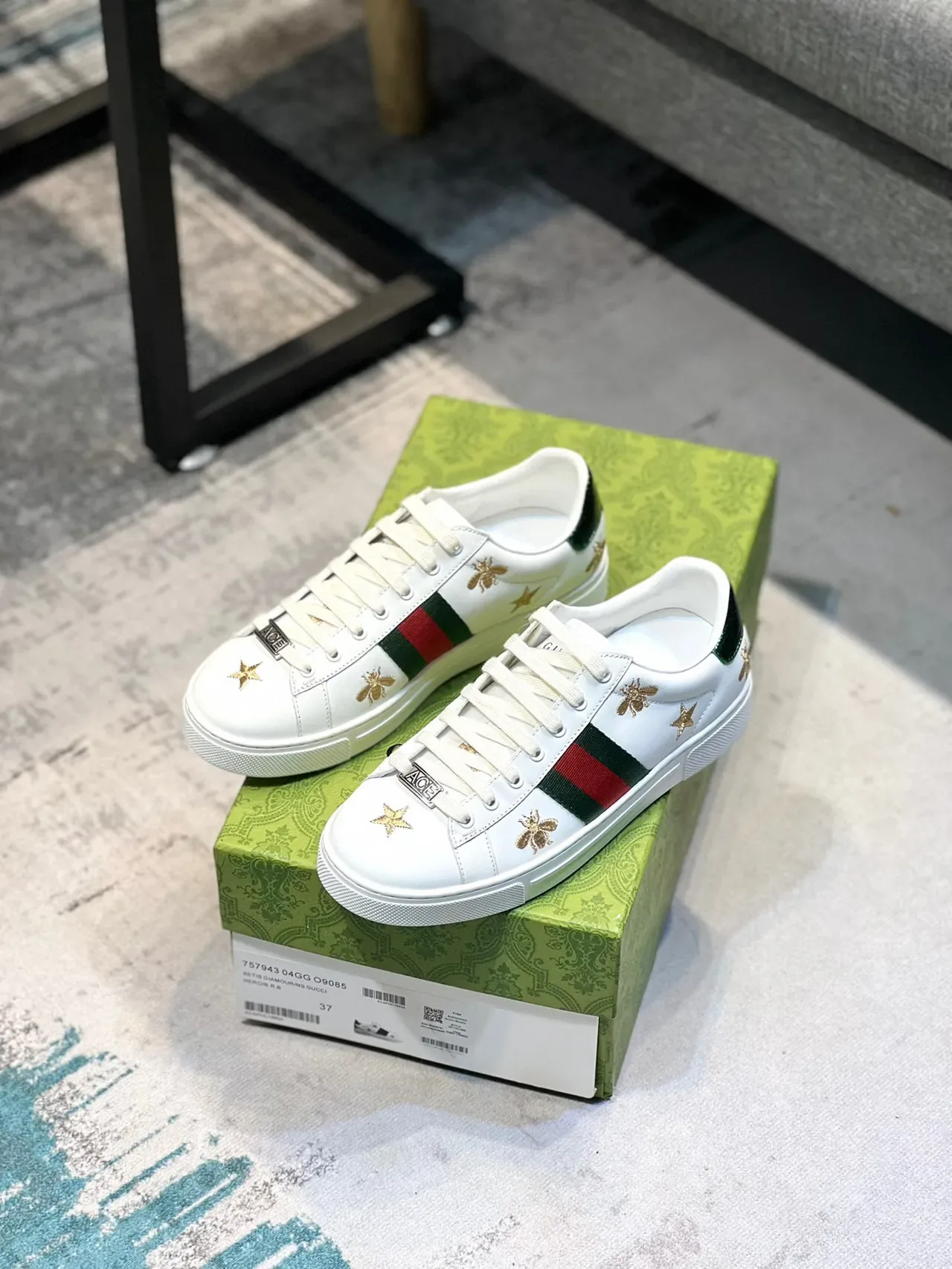 Gucci Ace Abelha Bordada e Estrela Branca Lifestyle Sneakers 7