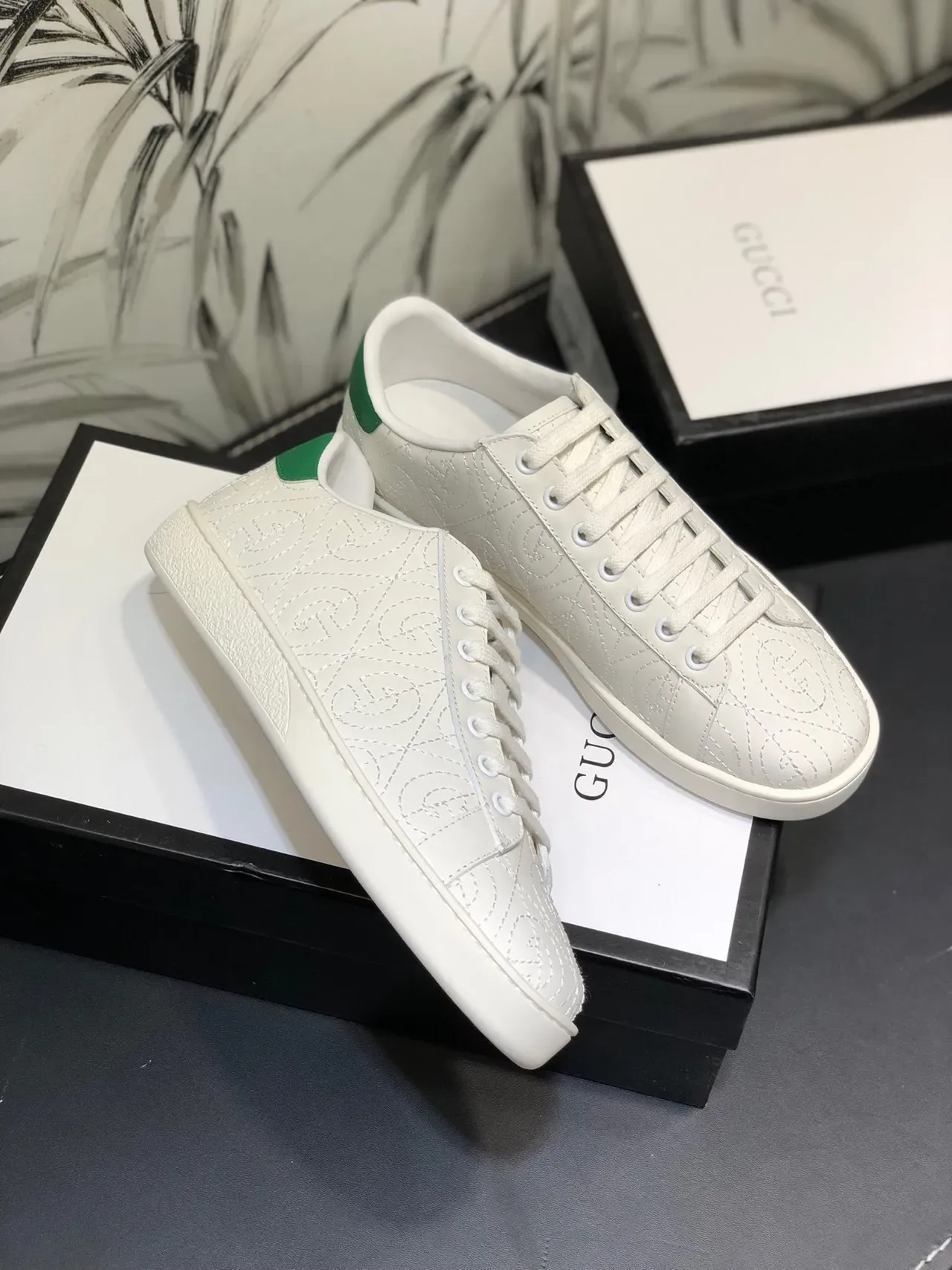 Gucci Ace সাদা ও সবুজ সেলাই মনোগ্রাম লাইফস্টাইল স্নিকার 4